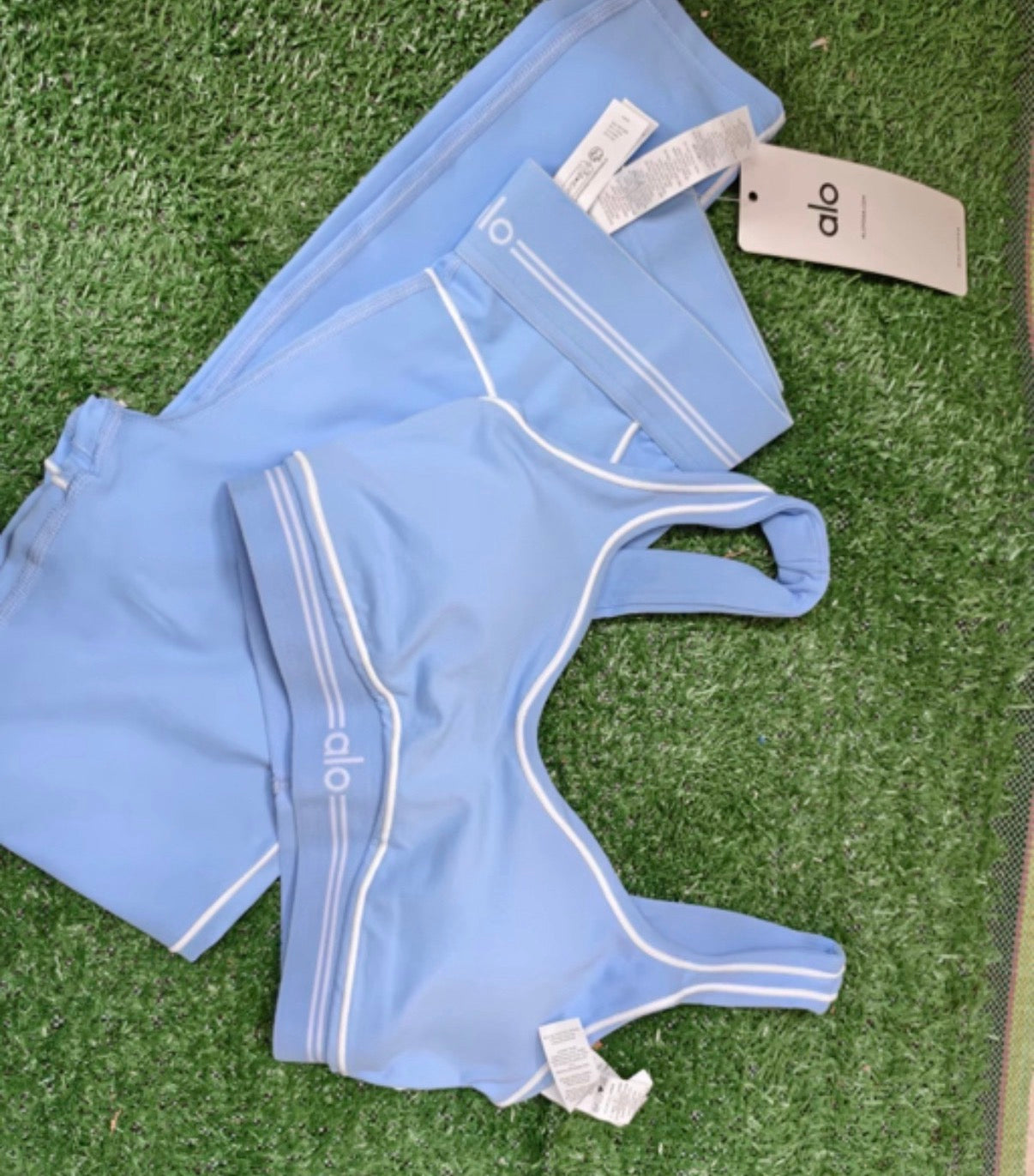 .LIGHT BLUE ALO SET.