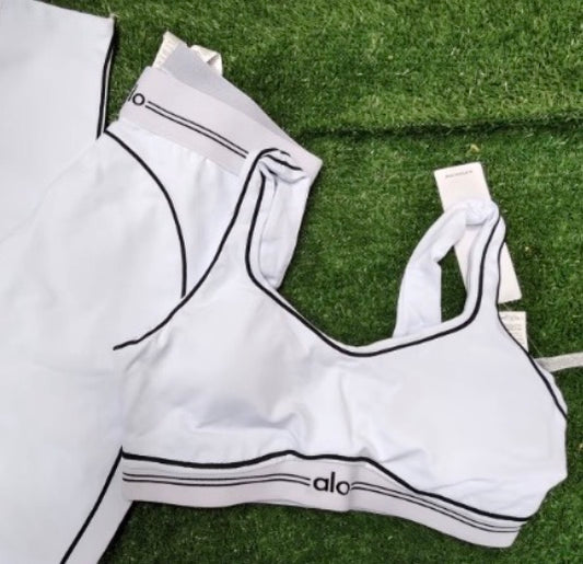 .WHITE ALO SET.