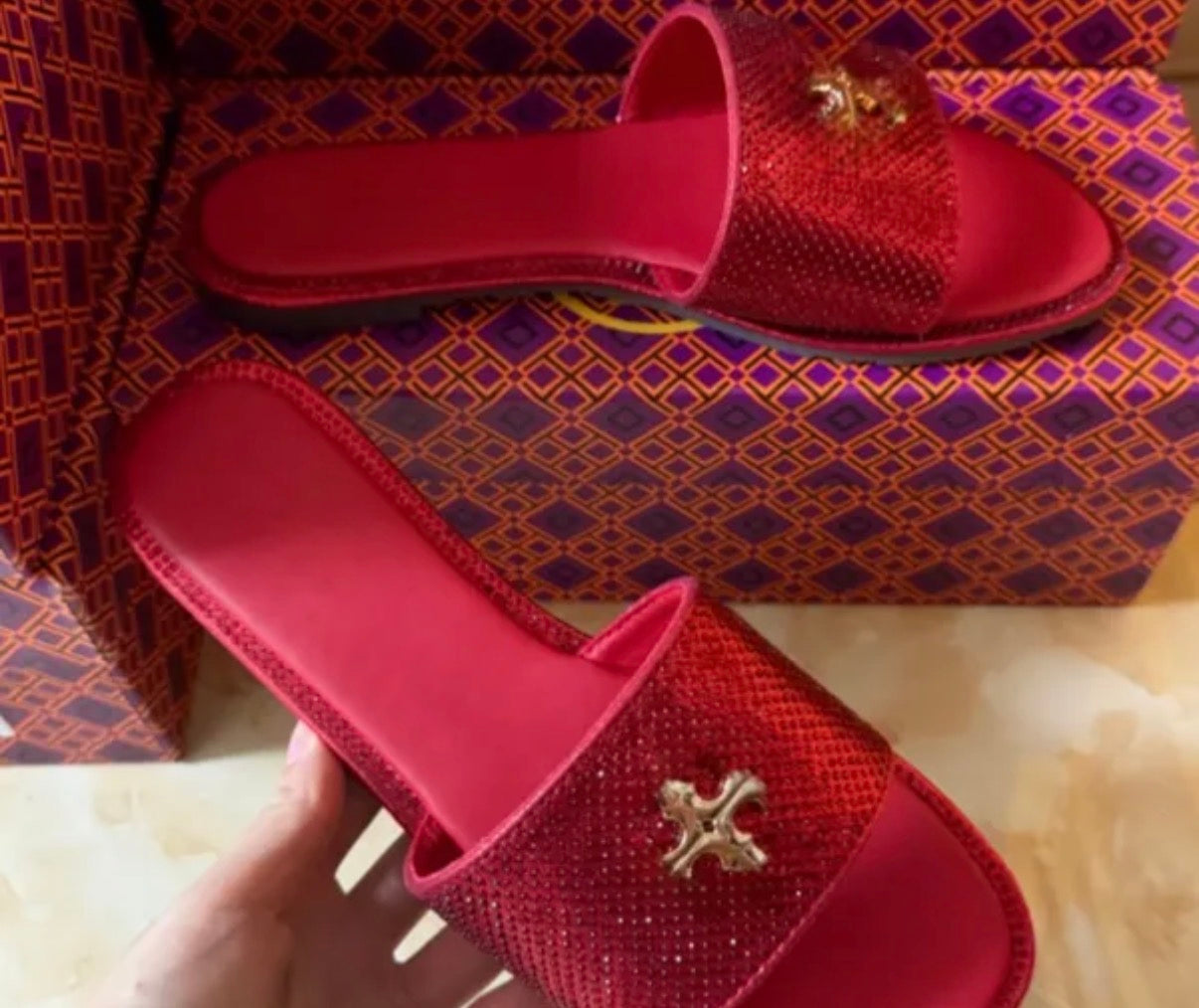 .TORY BURCH SPARKLY SANDALS.