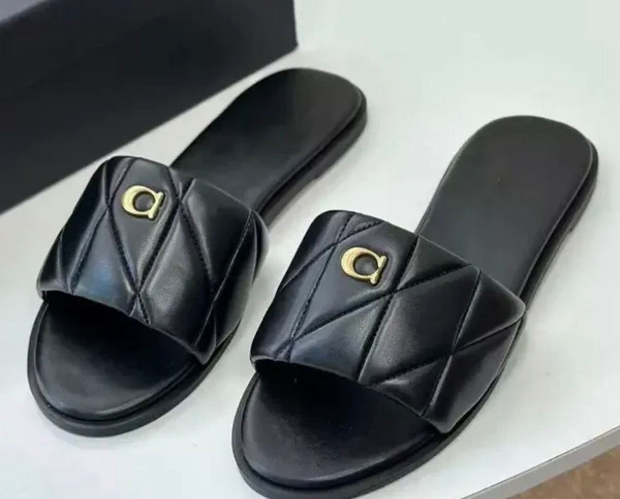 .COACH HOLLY SANDALS. (4)