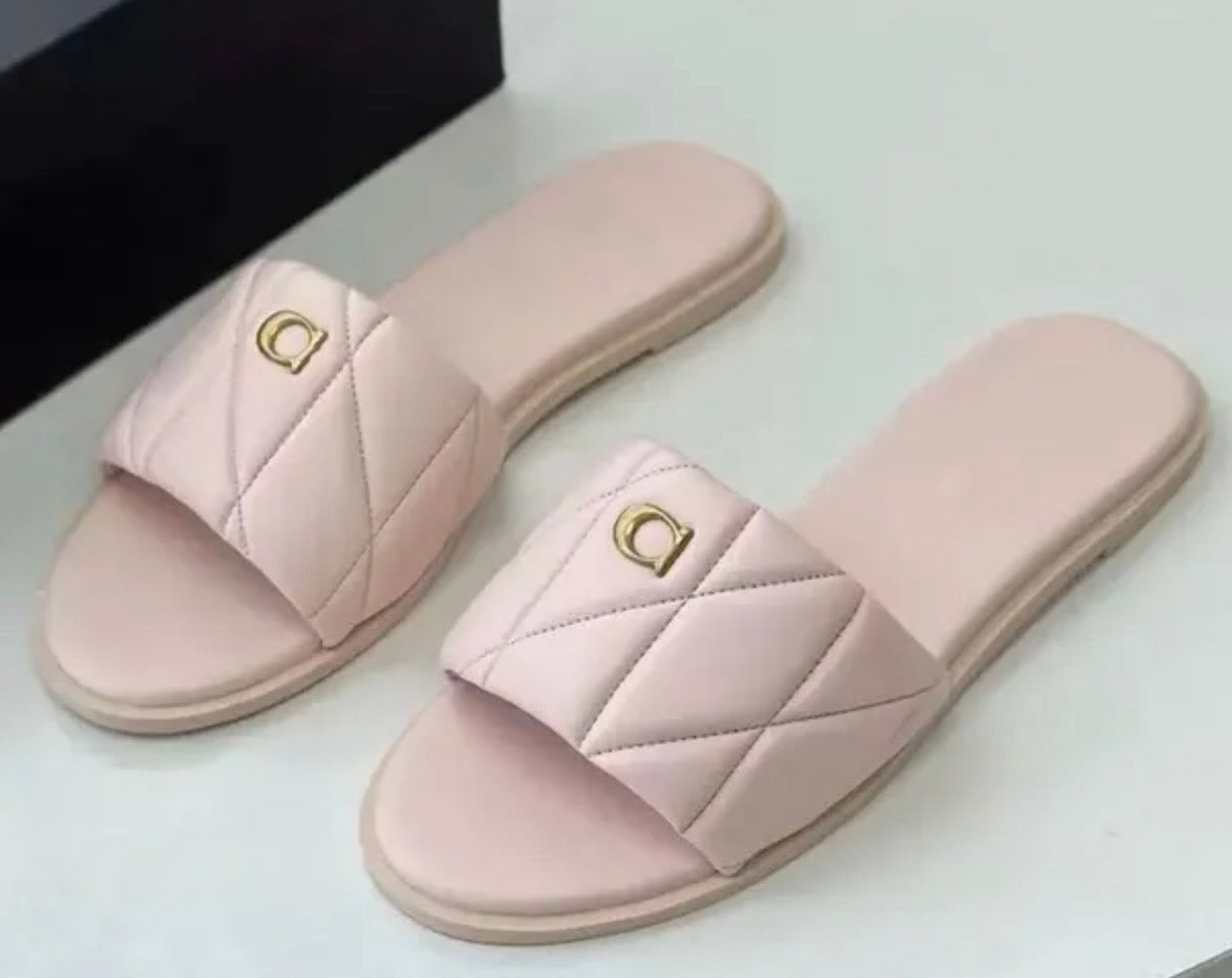 .COACH HOLLY SANDALS. (4)